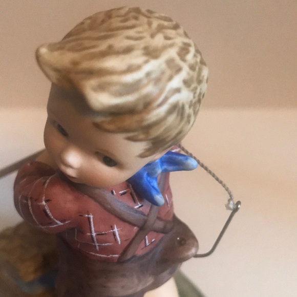 Berta Goebel “Fishing for Trouble” - Picture 6 of 8